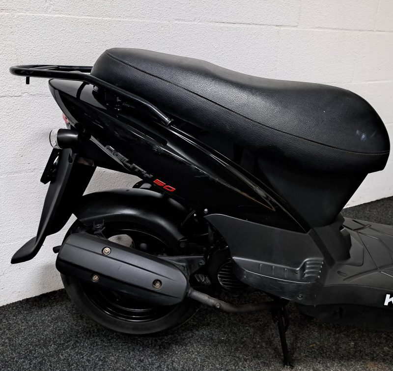 Zwarte Kymco Agility 50 bromscooter - Afbeelding 7