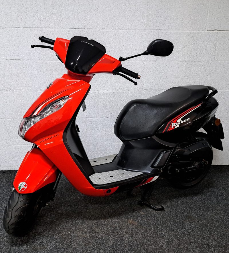 Peugeot Kisbee bromscooter zwart/rood